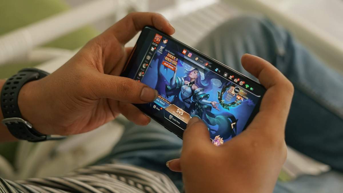 Через конфлікт Tencent і Huawei у Китаї новий мільярдер: хто Хуан Їмен Через конфлікт Tencent і Huawei у Китаї новий мільярдер: хто Хуан Їмен