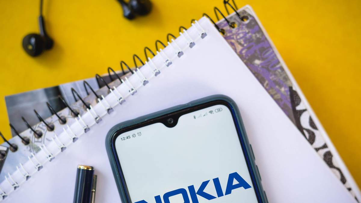 Nokia звільнить 10 тисяч людей Nokia звільнить 10 тисяч людей