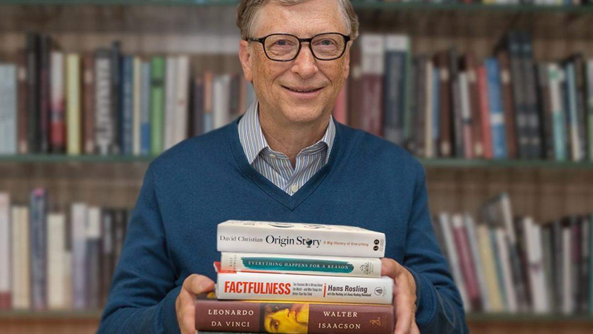 Це зробило його успішним: Білл Гейтс розповів як він читає книжки Це зробило його успішним: Білл Гейтс розповів як він читає книжки