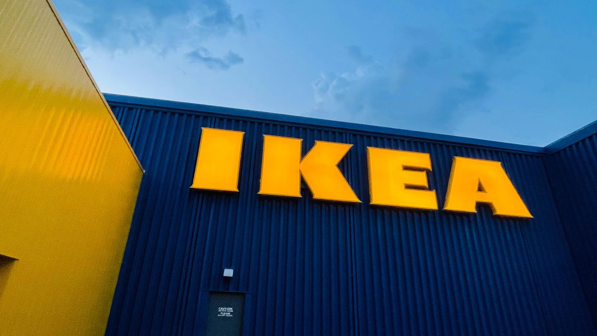 IKEA закрывает все четыре фабрики в России, но некоторые ТРЦ компании останутся