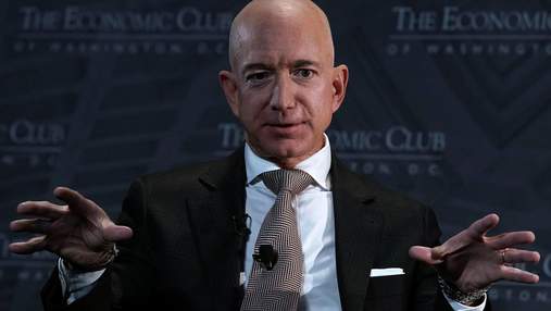 Кінець епохи Джеффа Безоса в Amazon: яким був шлях мільярдера до вершини рейтингу Forbes 